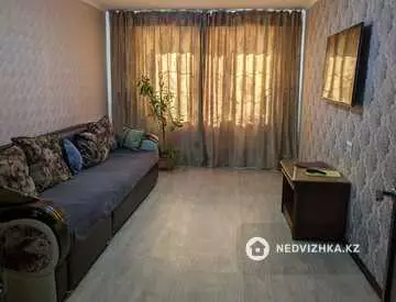 2-комнатная квартира, этаж 1 из 5, 48 м², посуточно
