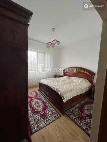 5-комнатный дом, 0.3 соток, 196 м²
