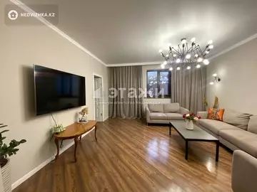9-комнатный дом, 10 соток, 310 м²
