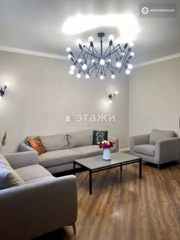 9-комнатный дом, 10 соток, 310 м²