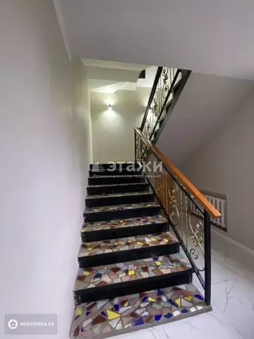 310 м², 9-комнатный дом, 10 соток, 310 м², изображение - 7