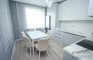 70 м², 2-комнатная квартира, этаж 10 из 13, 70 м², изображение - 2