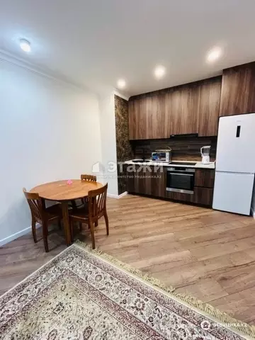 2-комнатная квартира, этаж 8 из 12, 51 м²