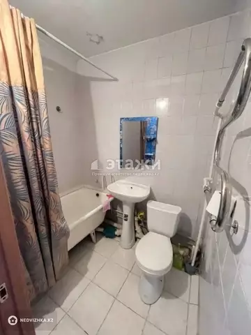 1-комнатная квартира, этаж 4 из 4, 33 м²