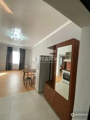2-комнатная квартира, этаж 9 из 9, 43 м²
