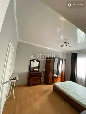 2-комнатная квартира, этаж 9 из 9, 43 м²