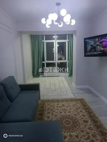 2-комнатная квартира, этаж 3 из 10, 47 м²