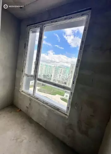 2-комнатная квартира, этаж 8 из 12, 59 м²
