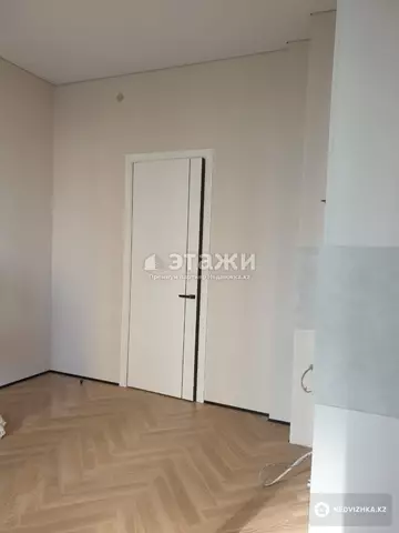 1-комнатная квартира, этаж 2 из 12, 43 м²