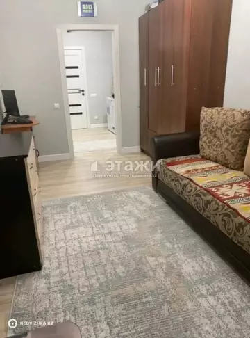 3-комнатная квартира, этаж 4 из 9, 100 м²