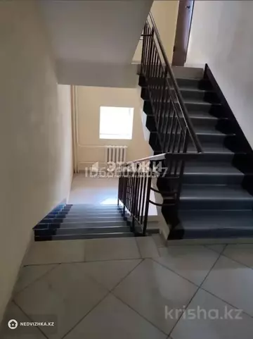2-комнатная квартира, этаж 4 из 12, 51 м²
