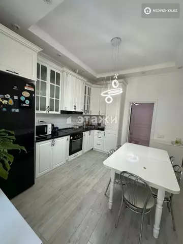 3-комнатная квартира, этаж 5 из 8, 96 м²