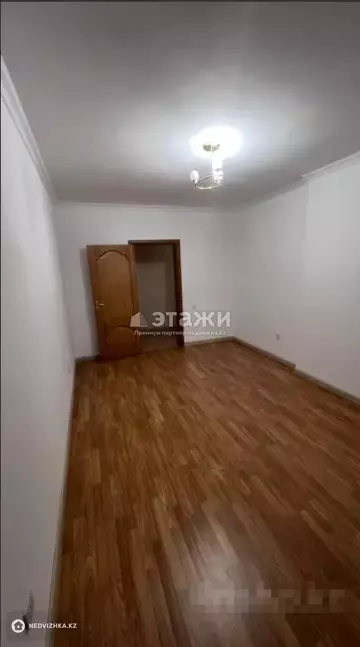 4-комнатная квартира, этаж 14 из 18, 131 м²