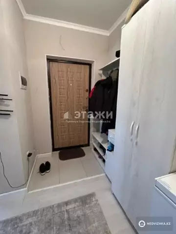 1-комнатная квартира, этаж 10 из 10, 40 м²
