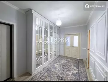 1-комнатная квартира, этаж 3 из 9, 63 м²