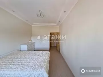 3-комнатная квартира, этаж 7 из 12, 90 м²