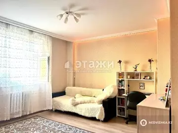 2-комнатная квартира, этаж 2 из 10, 66 м²