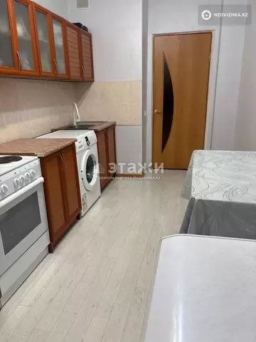 1-комнатная квартира, этаж 12 из 12, 39 м²