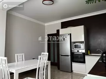 2-комнатная квартира, этаж 8 из 8, 85 м²