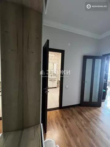 2-комнатная квартира, этаж 8 из 8, 85 м²