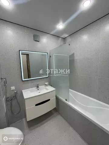 1-комнатная квартира, этаж 3 из 10, 38 м²