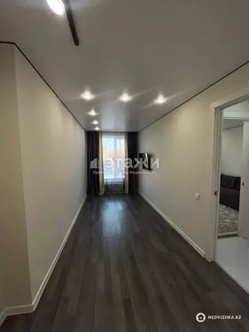 1-комнатная квартира, этаж 3 из 10, 38 м²