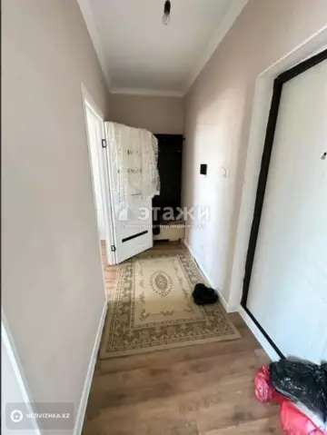 1-комнатная квартира, этаж 8 из 9, 32 м²