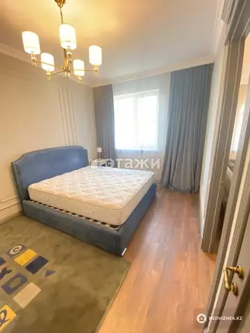 2-комнатная квартира, этаж 6 из 9, 72 м², на длительный срок
