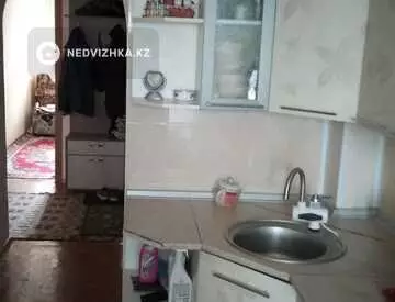 3-комнатная квартира, этаж 1 из 2, 54 м²