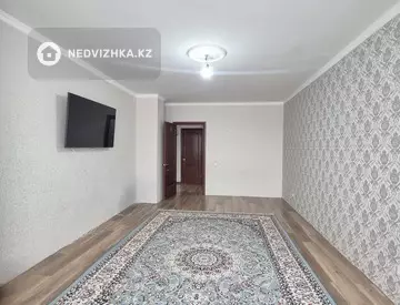 2-комнатная квартира, этаж 9 из 10, 80 м²