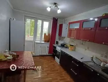 4-комнатная квартира, этаж 5 из 6, 120 м², на длительный срок