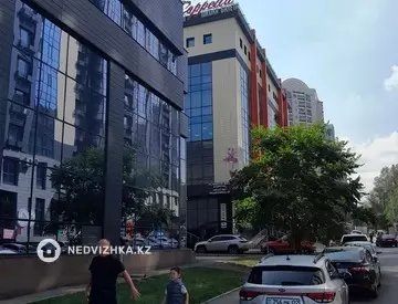 3-комнатная квартира, этаж 7 из 16, 85 м²
