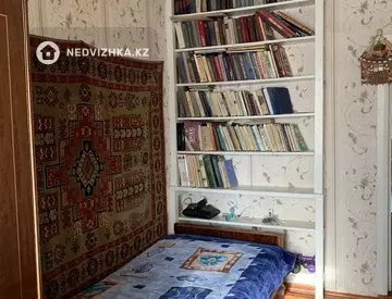 3-комнатная квартира, этаж 3 из 4, 60 м², на длительный срок