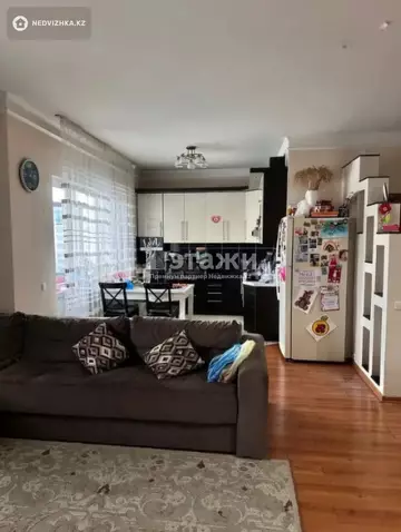 3-комнатная квартира, этаж 9 из 10, 112 м²