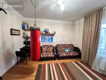 3-комнатная квартира, этаж 9 из 10, 112 м²