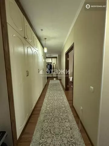 2-комнатная квартира, этаж 9 из 23, 74 м²