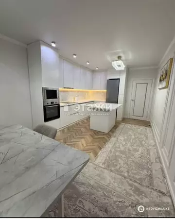 3-комнатная квартира, этаж 6 из 12, 101 м²