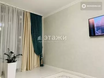 3-комнатная квартира, этаж 4 из 22, 90 м²