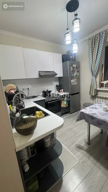 3-комнатная квартира, этаж 3 из 14, 66 м²