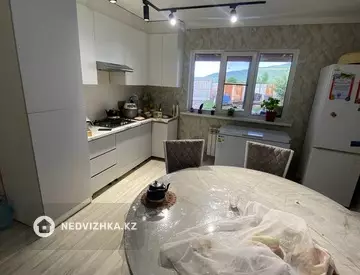 5-комнатный дом, 7.8 соток, 8 м²