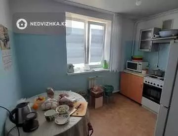 2-комнатная квартира, этаж 4 из 5, 64 м²