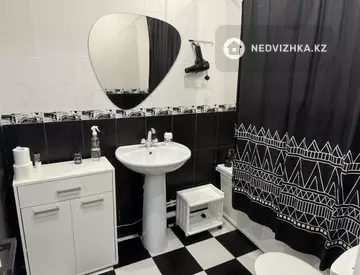 3-комнатная квартира, этаж 2 из 5, 50 м², на длительный срок