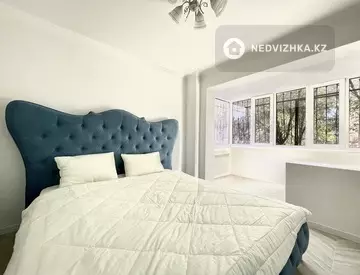 3-комнатная квартира, этаж 2 из 5, 50 м², на длительный срок