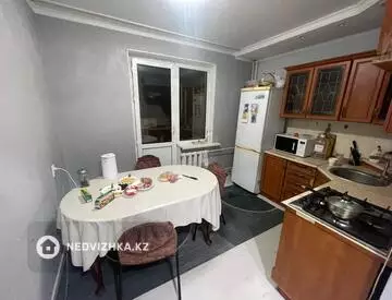 4-комнатная квартира, этаж 2 из 5, 92 м²