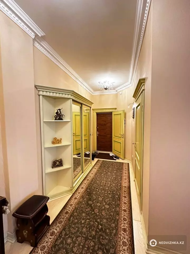 132 м², 3-комнатная квартира, этаж 10 из 13, 132 м², изображение - 1