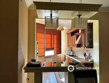 3-комнатная квартира, этаж 10 из 13, 132 м²