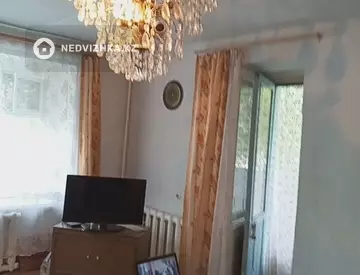 3-комнатная квартира, этаж 1 из 9, 60 м²