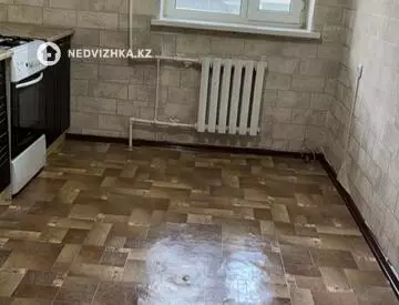 2-комнатная квартира, этаж 1 из 10, 57 м²