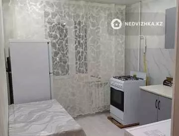 1-комнатная квартира, этаж 4 из 6, 38 м²