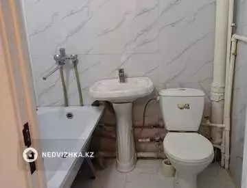 1-комнатная квартира, этаж 4 из 6, 38 м²